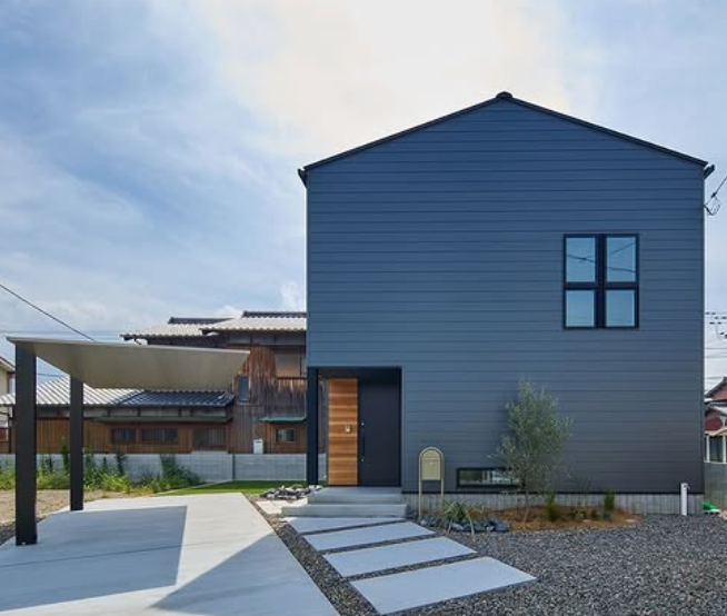 <p>外壁材①<br />
ガルバリウム鋼板</p>
